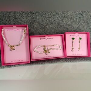 ⛳️Betsey Johnson Golf Trio Set